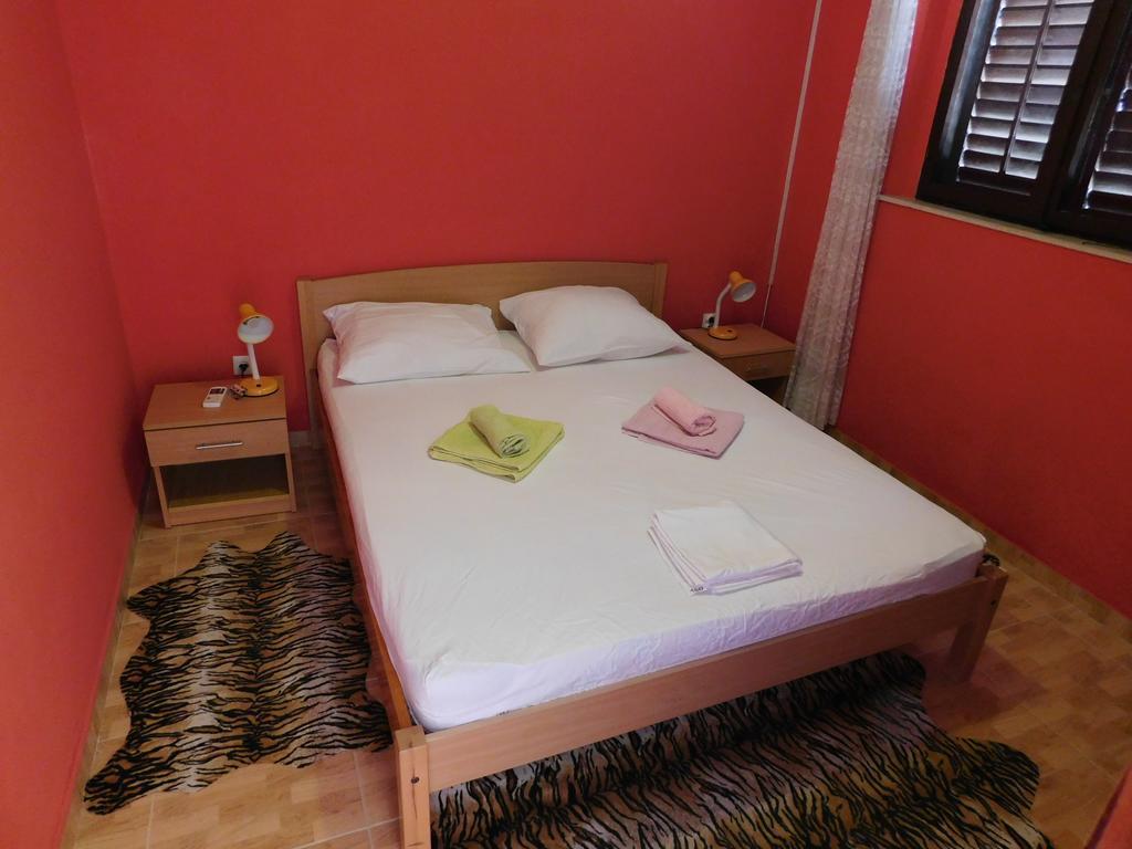 Apartments Kalafatovic Drace Exterior photo