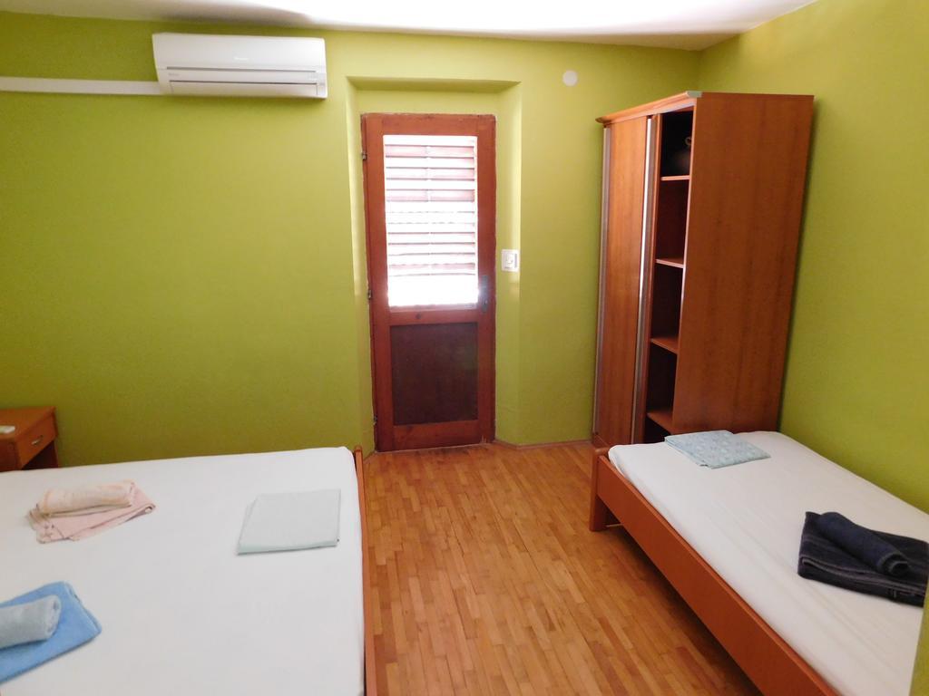 Apartments Kalafatovic Drace Exterior photo